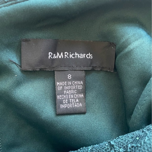 R&M Richards Women's Off-The-Shoulder Lace Gown- Size 8 Green - Picture 6 of 6